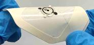 A picture of the wound dressing device being bent